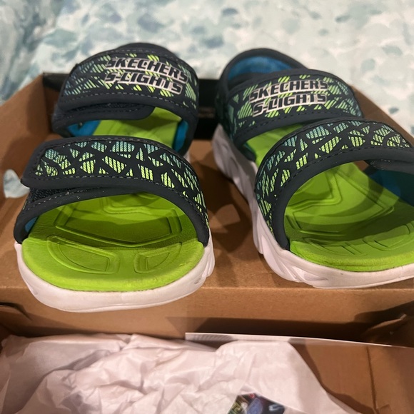 Sketchers stretchy boys sandals beach pool shoes size 1 - Picture 3 of 7